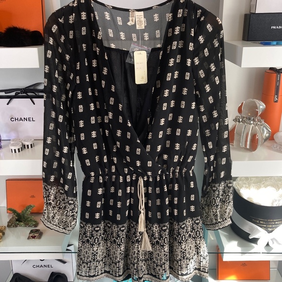 🆕 JAPNA ROMPER 🧉 VACATION READY!! - Picture 3 of 10